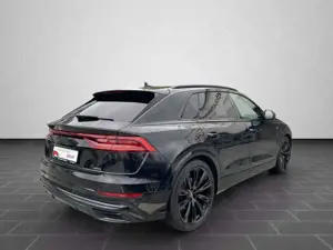 Audi Q8 55 TFSIe quattro tiptronic S LINE BO AHK Bild 2