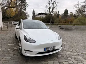 Tesla Model Y Long Range Dual Motor AWD