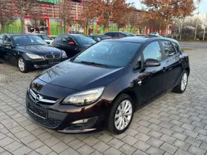 Opel Astra J Lim. 5-trg Klimaaut SHZ USB PDCv+h Alu17 Bild 3