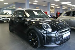 MINI Cooper SE Classic Trim - Navi - LED - SHZ - PDC -