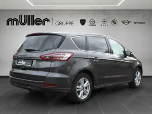 Ford S-Max 1.5 Eco Boost Titanium 7-Sitzer Bild 4