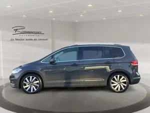 Volkswagen Touran 2.0 TDI DSG Highline AHK ACC LED Navi PDC Bild 3