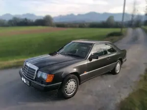 Mercedes-Benz CE 200 Paula W124 - Oldtimer - Liebhaberfahrzeug