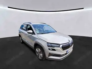 Skoda Karoq 2.0 TDI DSG TOUR +AHK +LED +RKAM +TEMPO +VIRTUAL Bild 4