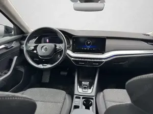 Skoda Octavia Combi Style 2.0 TDI DSG NAVI AHK EPH SHZ Bild 3