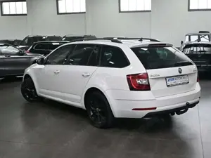 Skoda Octavia 2.0 TDI DSG Style  Navi PDC Sitzhz ACC Bild 5