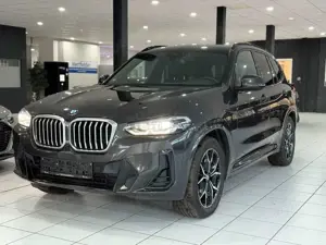 BMW X3 xDrive 20d*M-PAKET*PANO*AHK*KEYLESS*LED-SCHW*