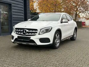 Mercedes-Benz GLA 200 AMG Offroad LED NAVI PANORAMA TOP