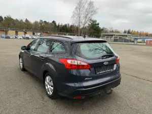 Ford Focus 1.6 Turnier Trend Bild 5