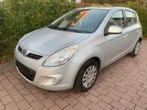 Hyundai i20 Classic. Klima.