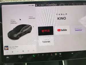 Tesla Model 3 Performance Allrad TV Bild 4