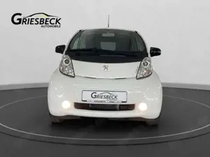 Peugeot iOn Modell 2017 Klimaautom SHZ Tel.-Vorb.Freisprech BT Bild 5