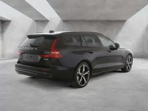 Volvo V60 T6 Ultra Dark Recharge Plug-In Hybrid AWD Bild 2