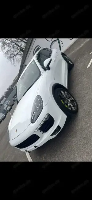 Porsche Cayenne S Hybrid Tiptronic Luftfederung Panorama Bild 3