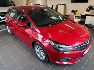 Opel Astra K Lim. 5-trg. Edition Start/Stop Bild 3