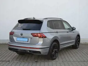Volkswagen Tiguan Allspace 2.0 TDI 200 PS 4M DSG VOLL R-Line BLACK-STYLE/AHK Bild 3