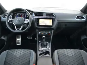 Volkswagen Tiguan Allspace 2.0 TDI 200 PS 4M DSG VOLL R-Line BLACK-STYLE/AHK Bild 5