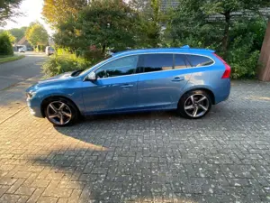 Volvo V60 V60 D6 Plug-In-Hybrid AWD R-Design, AHK, StandHz Bild 5