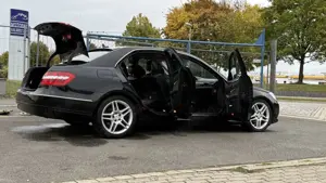Mercedes-Benz E 220 CDI DPF BlueEFFICIENCY Automatik Avantgarde