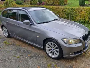 BMW 320 320i Touring