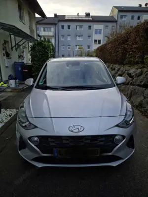 Hyundai i10 1.0 Trend Bild 2