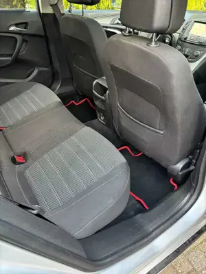 Opel Insignia A Sports Tourer Business Edition Bild 5