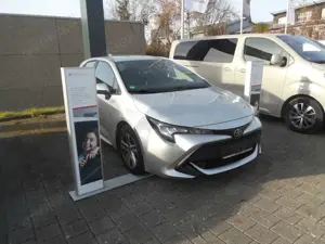 Toyota Corolla Comfort 1,2 ltr. Alu Klima scheckheft-gepflegt RFK Bild 3