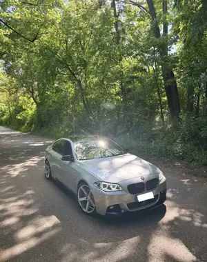 BMW 550 BMW 550i M-Paket 360 ° Kamera Vollausstattung