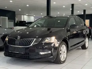 Skoda Octavia Combi Tour*AUTOMATIK*AHK* Bild 2