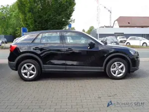 Audi Q2 1.4 TFSI Digitales Cockpit El. Heckklappe SHZ Temp Bild 3