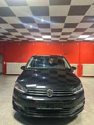 Volkswagen Touran Sound 8200km TÜV 04.2027