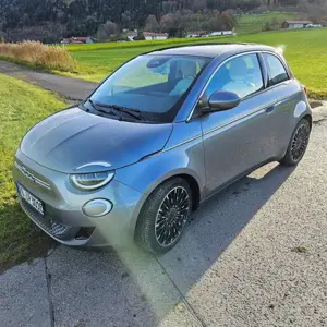 Fiat 500e LA PRIMA MJ22
