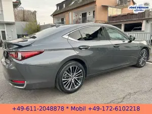 Lexus ES 300 h *STYLE-EDITION*PREMIUM-NAVI*SERVICE NEU* Bild 2