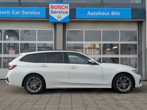BMW 320 d xDrive Sport Line*Autom*Kamera*LED Bild 2