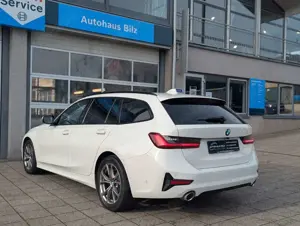 BMW 320 d xDrive Sport Line*Autom*Kamera*LED Bild 5