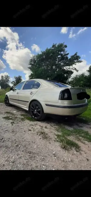 Skoda Octavia 1.6 FSI Elegance