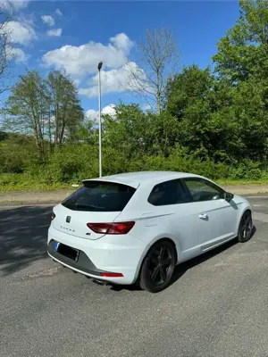 SEAT Leon Cupra 280PS TÜV LED 8-Fach Bild 5