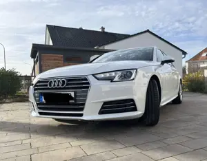 Audi A4 Avant 2.0 TDI S-Line Sportfahrwerk Navi Alufelgen