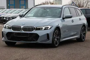 BMW 330 i xDrive Touring ANHÄNGERKUPPLUNG*ACC M Sport