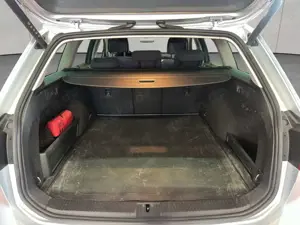 Volkswagen Passat Variant 2.0 TDI SCR DSG 4Motion Business St Bild 5