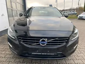 Volvo V60 Kombi D3 Linje Svart/AUT/ESD/2HD/NAVI/KAMERA Bild 4