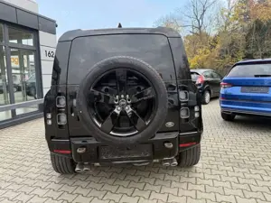 Land Rover Defender 110 V8 Bild 5