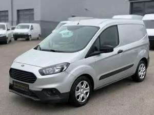 Ford Transit Courier Trend KLIMA NAVI TEMPO 1HAND EU6