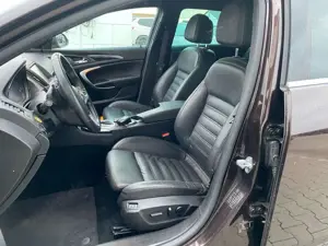 Opel Insignia A Country Tourer Basis 4x4 Bild 2