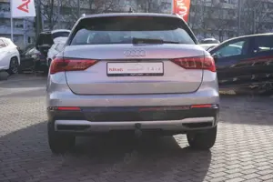 Audi Q3 35 1.5 TFSI advanced S-Tronic LED Kamera AHK Bild 5