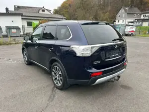 Mitsubishi Outlander 4WD/AHK/SHZG/KAMERA/TEMPO/SCHECKHEFT Bild 4