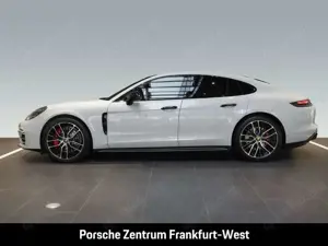 Porsche Panamera GTS HA-Lenkung Head-Up LED-Matrix BOSE Bild 2
