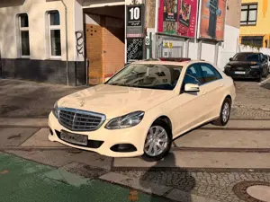 Mercedes-Benz E 200 d *2.Hand*LED*Leder*Navi*Schiebedach