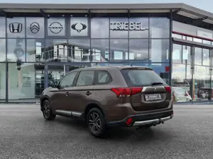 Mitsubishi Outlander 2.0 °AHK°SHZ°AAC°NSW°Tempomat° Bild 4