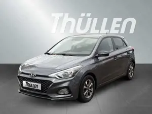 Hyundai i20 Active / R-Kamera / SHZ / PDC / Bluetooth